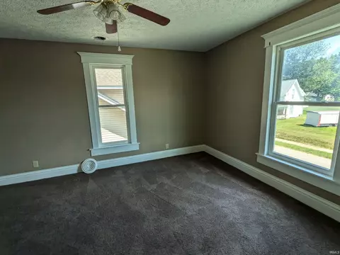 627 I St, Bedford, IN 47421 photo 12