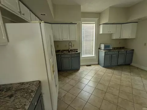 627 I St, Bedford, IN 47421 photo 8