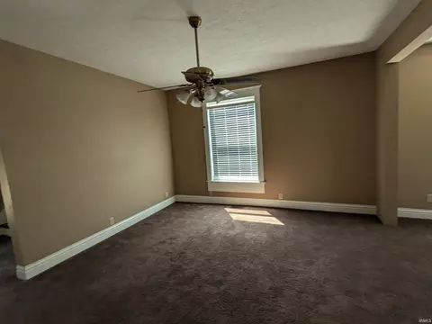 627 I St, Bedford, IN 47421 photo 6