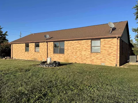 1238 N 100 E Rd, Wabash, IN 46992 photo 2