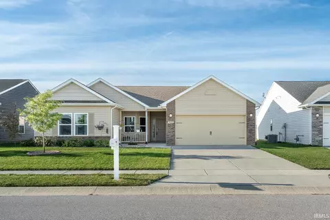925 Colcester Ln, West Lafayette, IN 47906