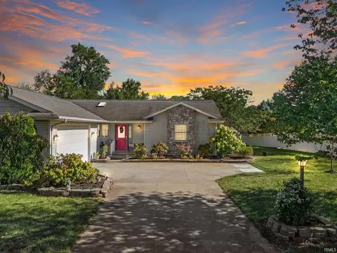 4107 E Potawatami Ln, Leesburg, IN 46538