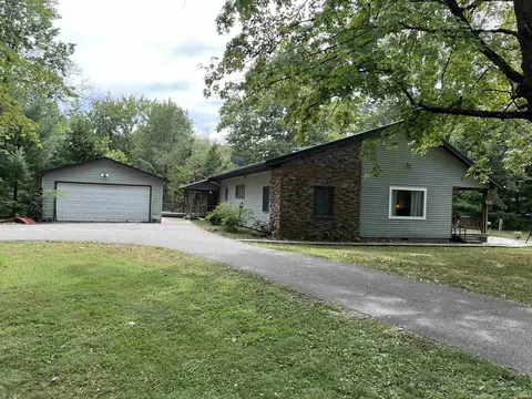 12893 250 N Rd, Linton, IN 47441