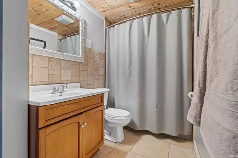 502 E Miami Dr, Syracuse, IN 46567 photo 27