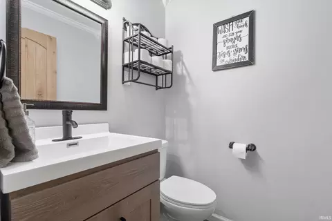 502 E Miami Dr, Syracuse, IN 46567 photo 12