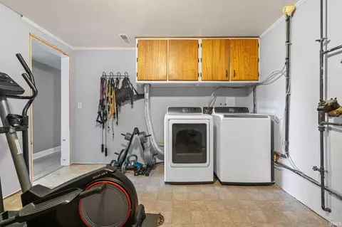 502 E Miami Dr, Syracuse, IN 46567 photo 32