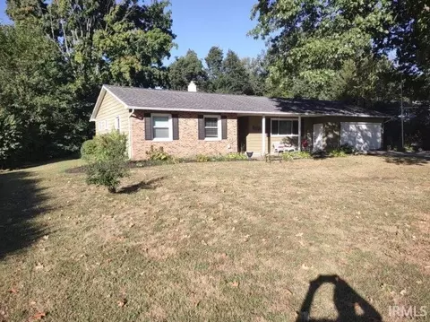 54663 Holiday Dr, Elkhart, IN 46514