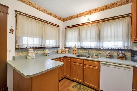 1525 4th St, Bedford, IN 47421 photo 8