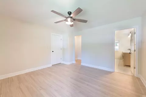 206 E Frank St, Mitchell, IN 47446 photo 7