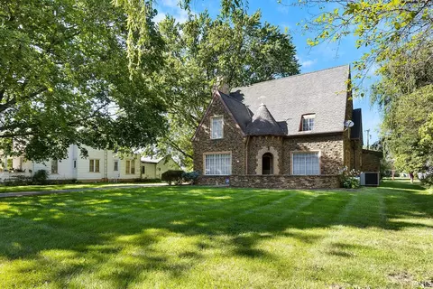 204 E Main St, Brook, IN 47922 photo 2