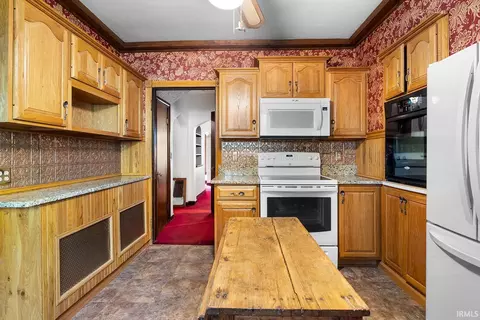 204 E Main St, Brook, IN 47922 photo 21