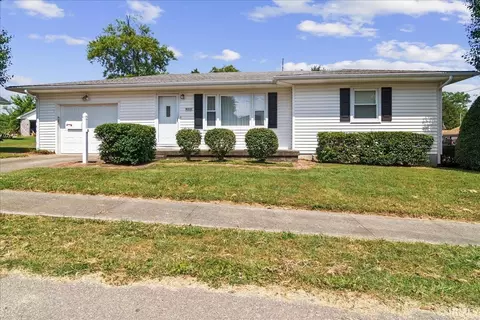 511 W Cherry St, Oakland City, IN 47660