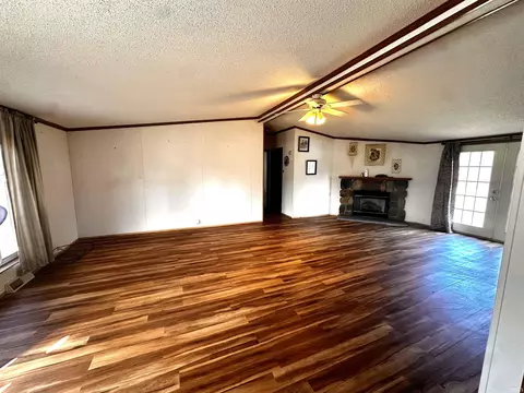 450 W Broad St, Lyons, IN 47443 photo 7