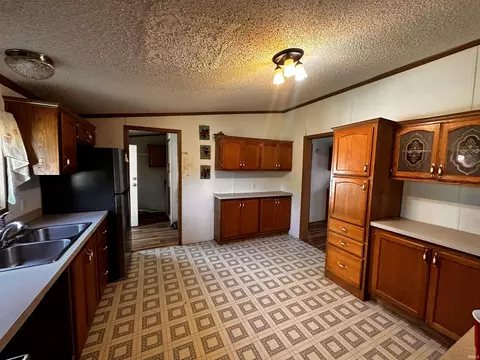450 W Broad St, Lyons, IN 47443 photo 9