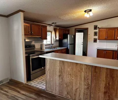 450 W Broad St, Lyons, IN 47443 photo 10