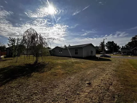450 W Broad St, Lyons, IN 47443 photo 4