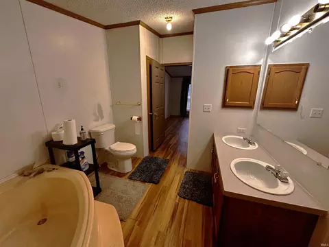 450 W Broad St, Lyons, IN 47443 photo 14