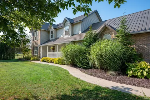 605 E 975 S, Fairmount, IN 46928 photo 2