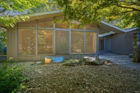188 Blueberry Ln, West Lafayette, IN 47906