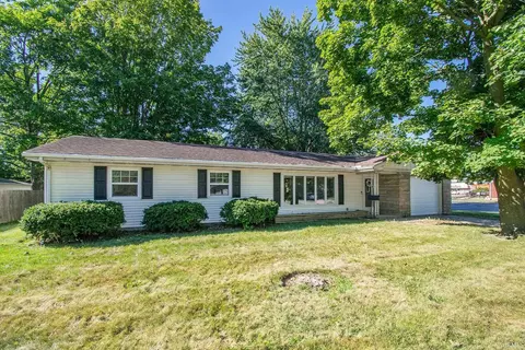1912 E Main St, Warsaw, IN 46580