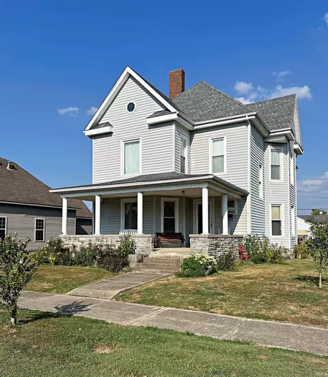 509 N Main St, Linton, IN 47441