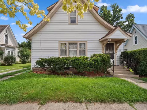 415 N Main St, Hudson, IN 46747