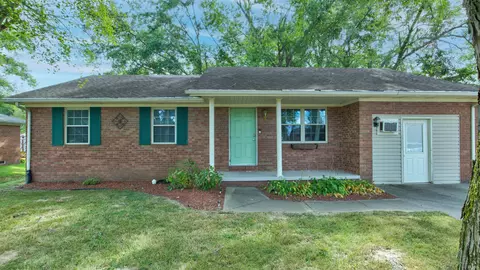 1758 Autumn Dr, Boonville, IN 47601