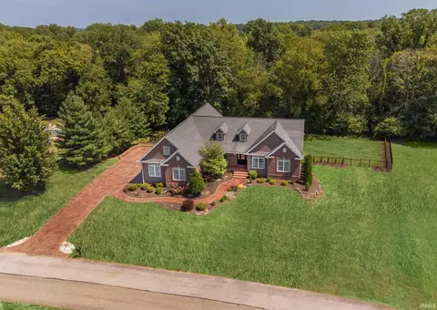 1066 N Aspen Dr, Vincennes, IN 47591