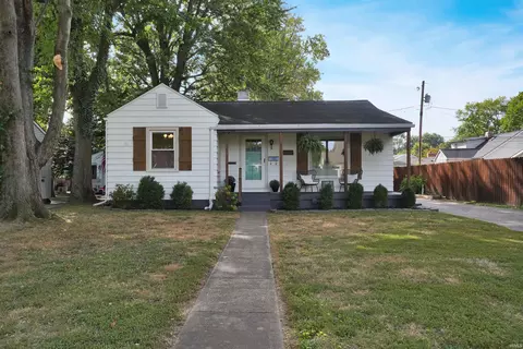 861 S Villa Dr, Evansville, IN 47714