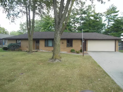 317 Elm St, Butler, IN 46721