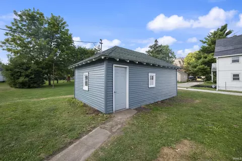 707 E 7th St, Fowler, IN 47944 photo 7
