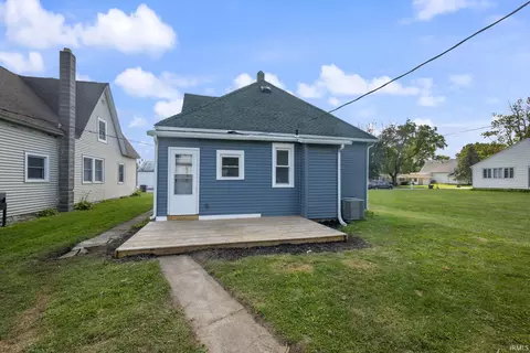 707 E 7th St, Fowler, IN 47944 photo 5