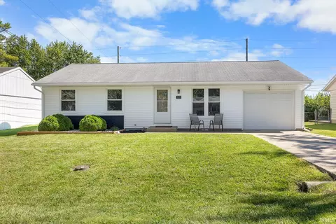 320 Vicksburg Ln, West Lafayette, IN 47906