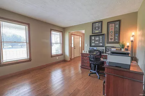2152 W Skyview Dr, Jasper, IN 47546 photo 5