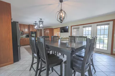 2152 W Skyview Dr, Jasper, IN 47546 photo 9