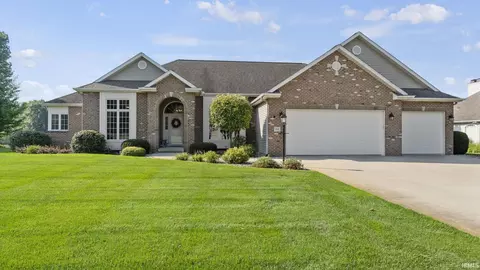 1898 E Legacy Ln, Winona Lake, IN 46590