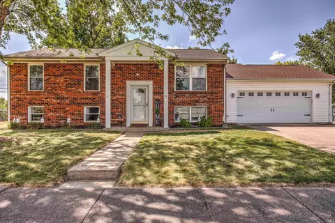 2916 Saratoga Dr, Evansville, IN 47715