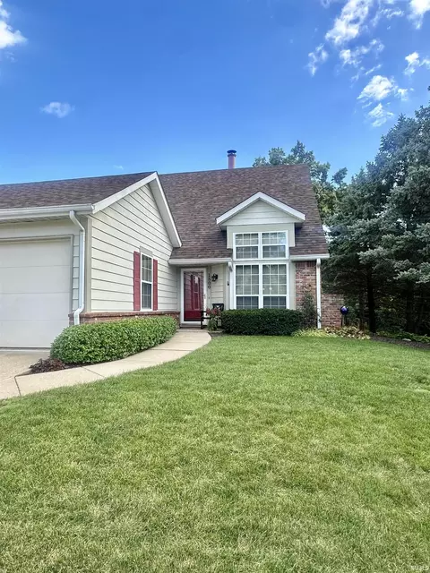 1800 Twin Oaks Ln, Lafayette, IN 47905