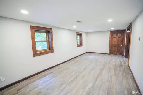 37 E Tanner Ave, Spencer, IN 47460 photo 4