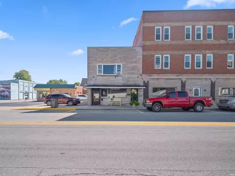 111 S Broadway St, Butler, IN 46721