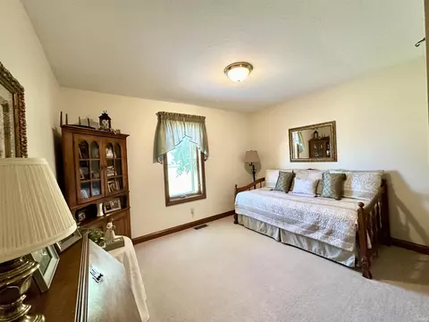 812 Maple Ct, Sweetser, IN 46987 photo 19