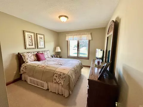 812 Maple Ct, Sweetser, IN 46987 photo 16