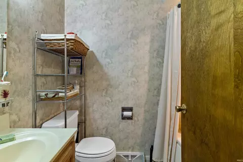 2455 E Marksara Dr, Marion, IN 46952 photo 10