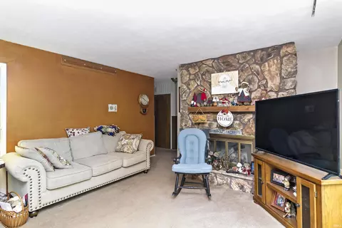 2455 E Marksara Dr, Marion, IN 46952 photo 3