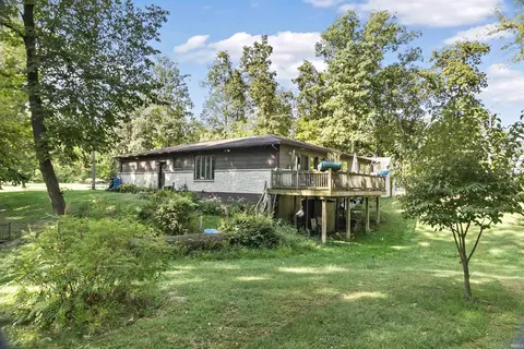 2455 E Marksara Dr, Marion, IN 46952 photo 2