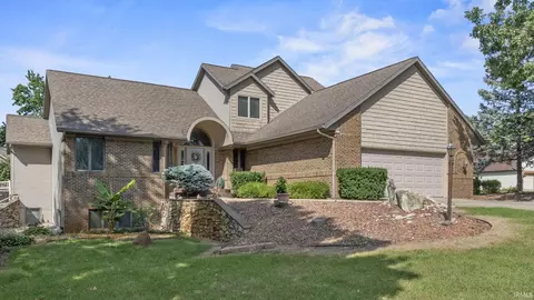 2737 Ivywood, Warsaw, IN 46582