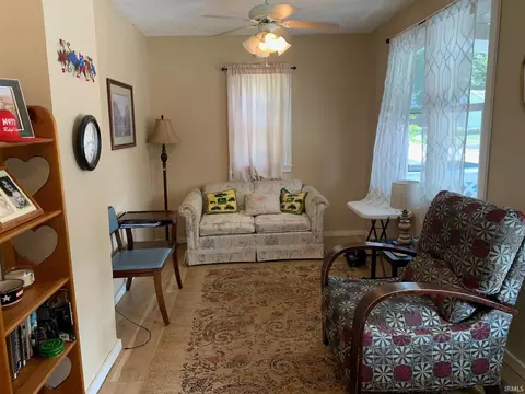 116 E Clem St, Flora, IN 46929 photo 8