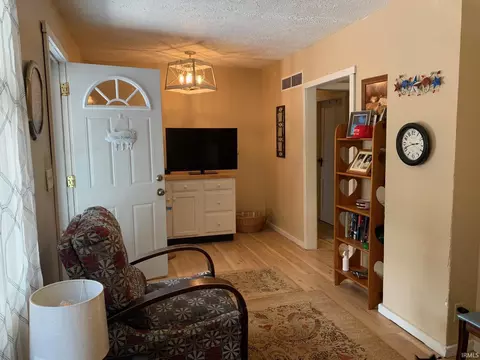 116 E Clem St, Flora, IN 46929 photo 9