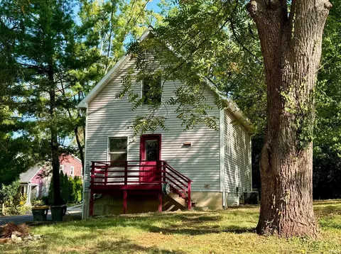 907 W 8th St, Bloomington, IN 47404 photo 3