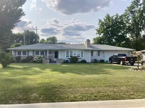 1716 Mayflower Rd, Fort Wayne, IN 46819